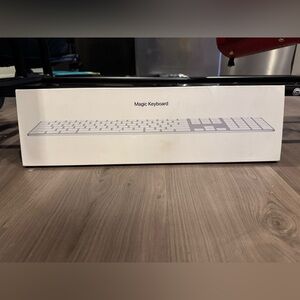 Apple Magic Keyboard with Numeric Keypad NIB